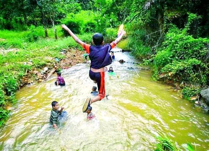 Awanaz Farmstay With Pool And Farm Animal Jitra Kedah Exterior photo